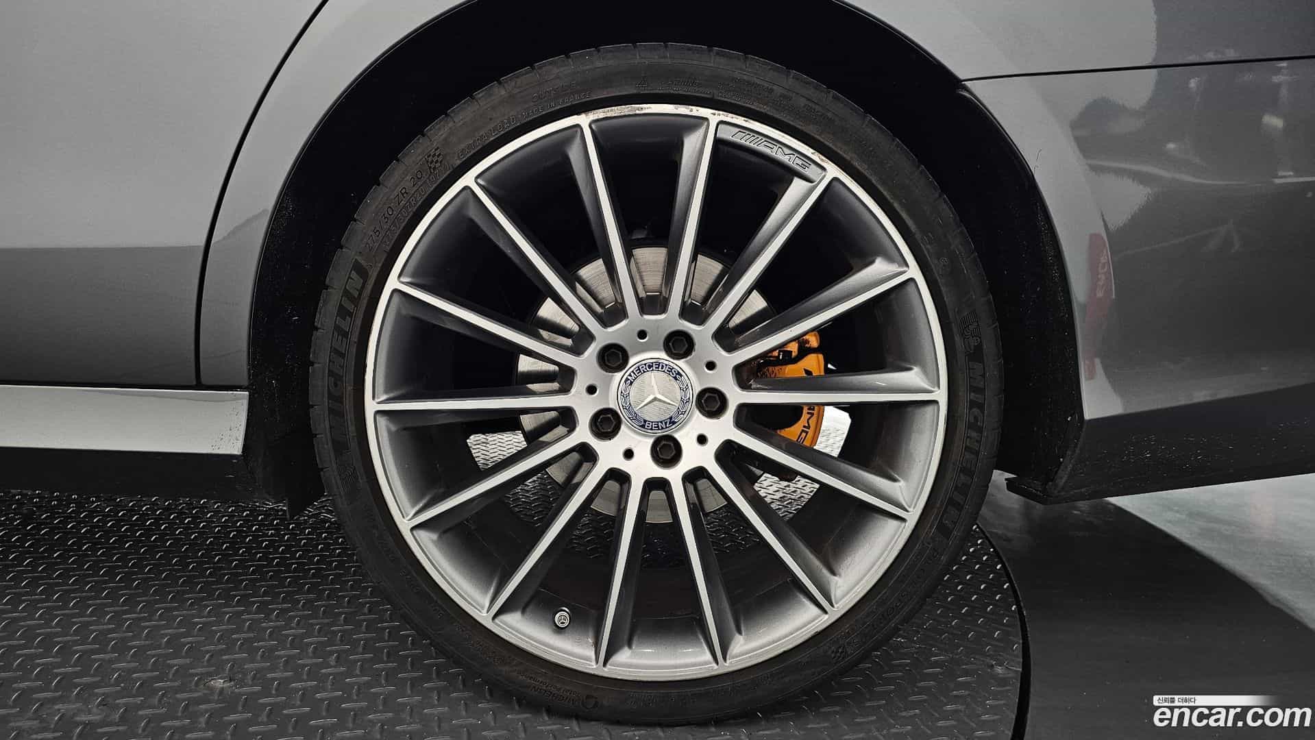 E-Class Mercedes-Benz 2017.5-OUTER-031