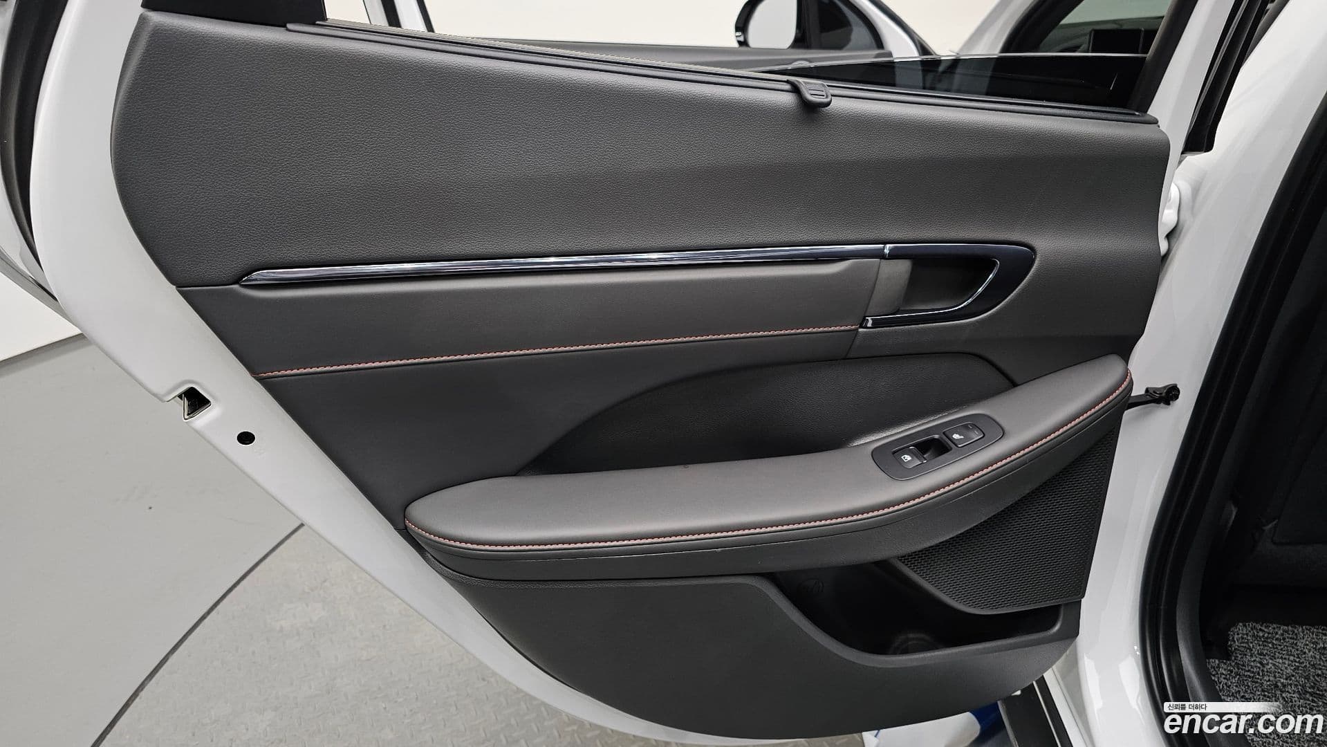 Main__Slider__Photo:Sonata Hyundai 2024.3-24