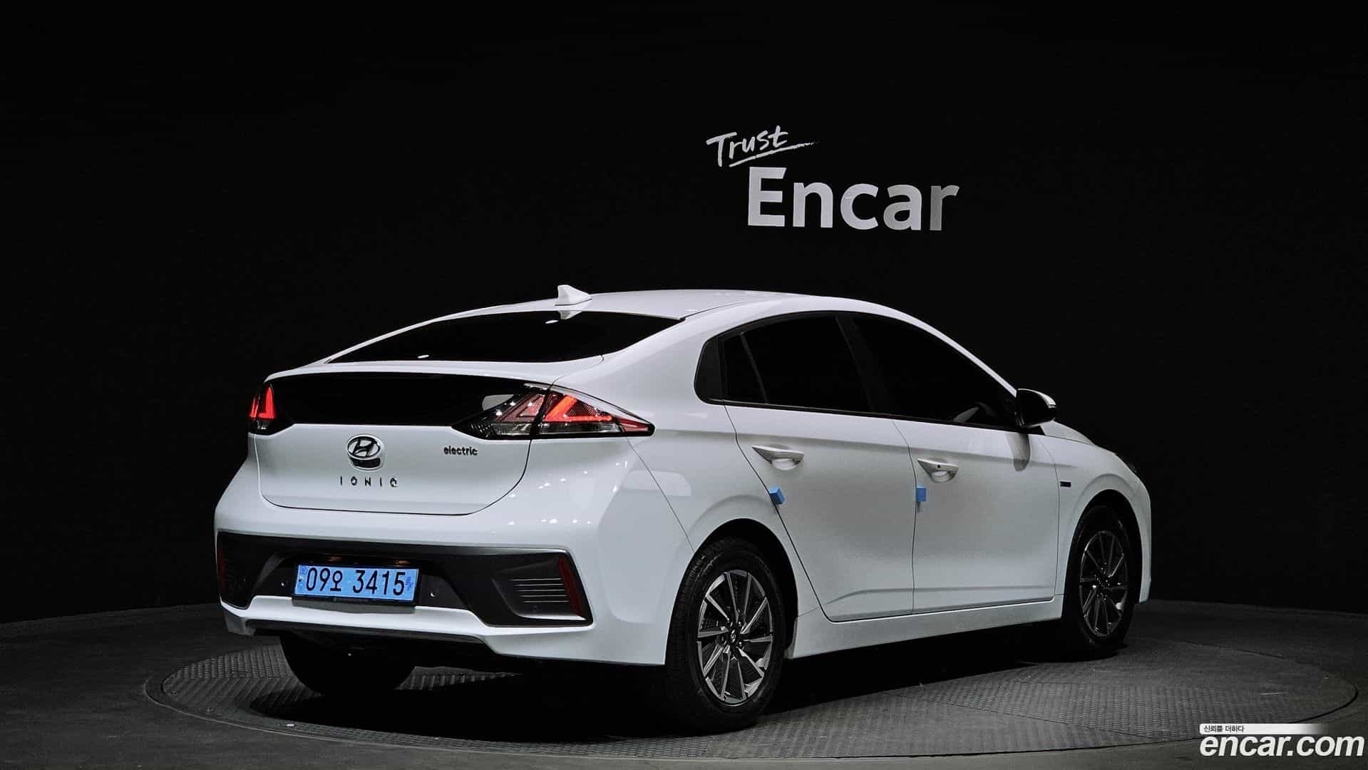 Ioniq Hyundai 2019.7-OUTER-002
