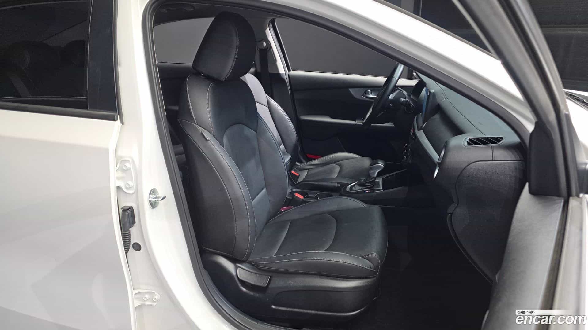 K3 Kia 2022.2-OPTION-016