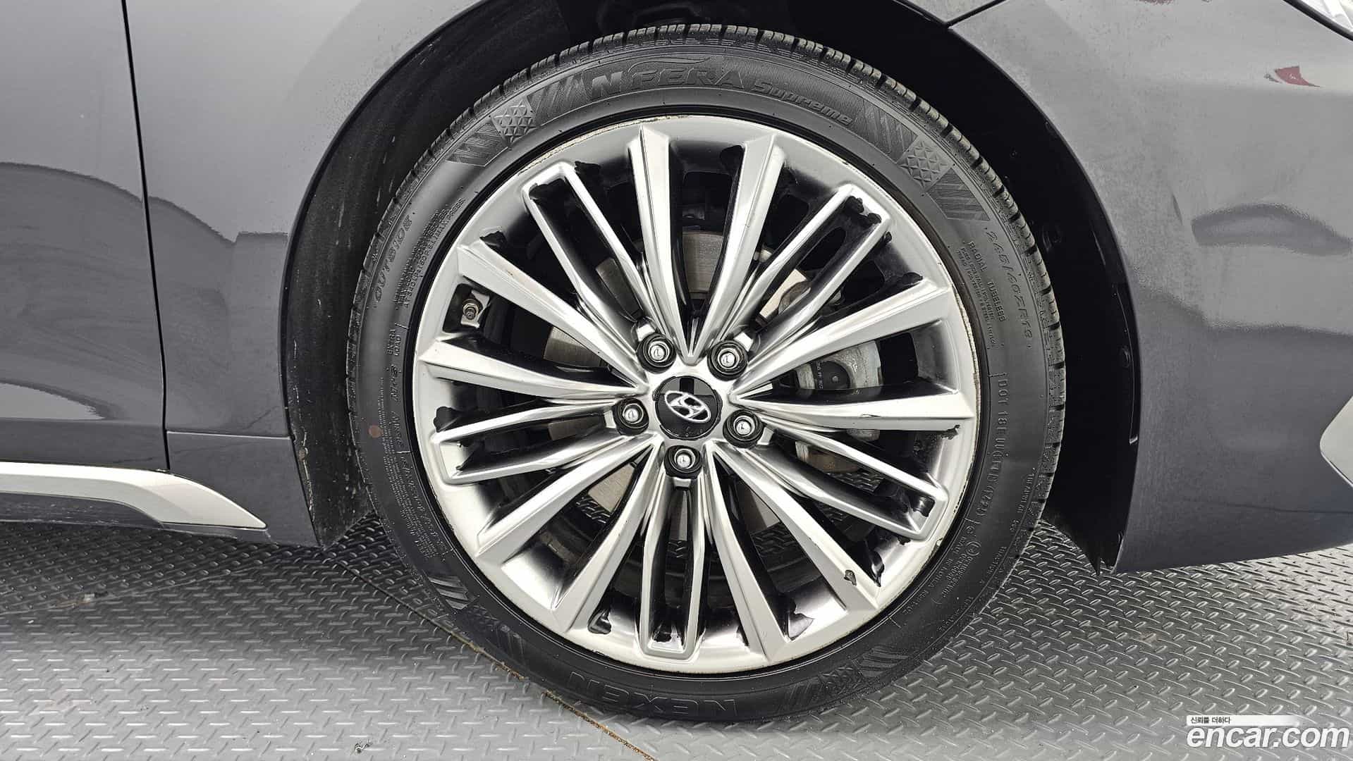 Grandeur Hyundai 2017.3-OUTER-031