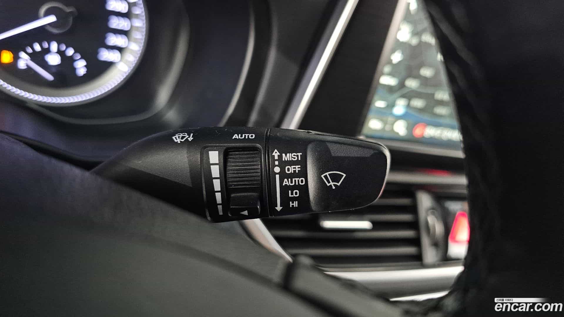 Grandeur Hyundai 2017.3-OPTION-041