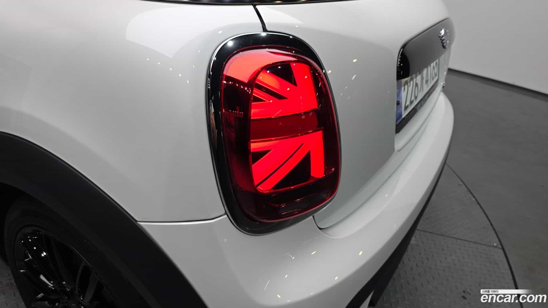Cooper Convertible Mini 2024.3-OUTER-033