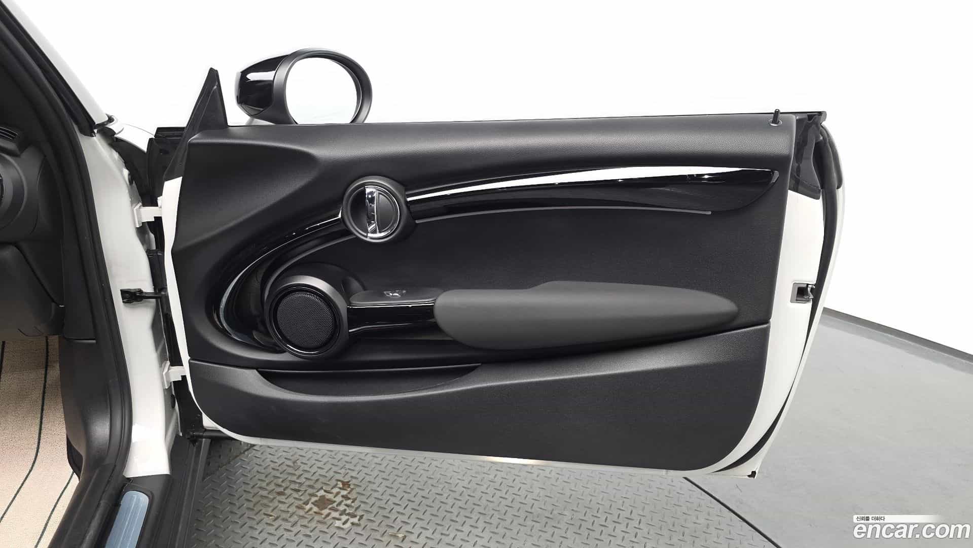 Cooper Convertible Mini 2024.3-INNER-035