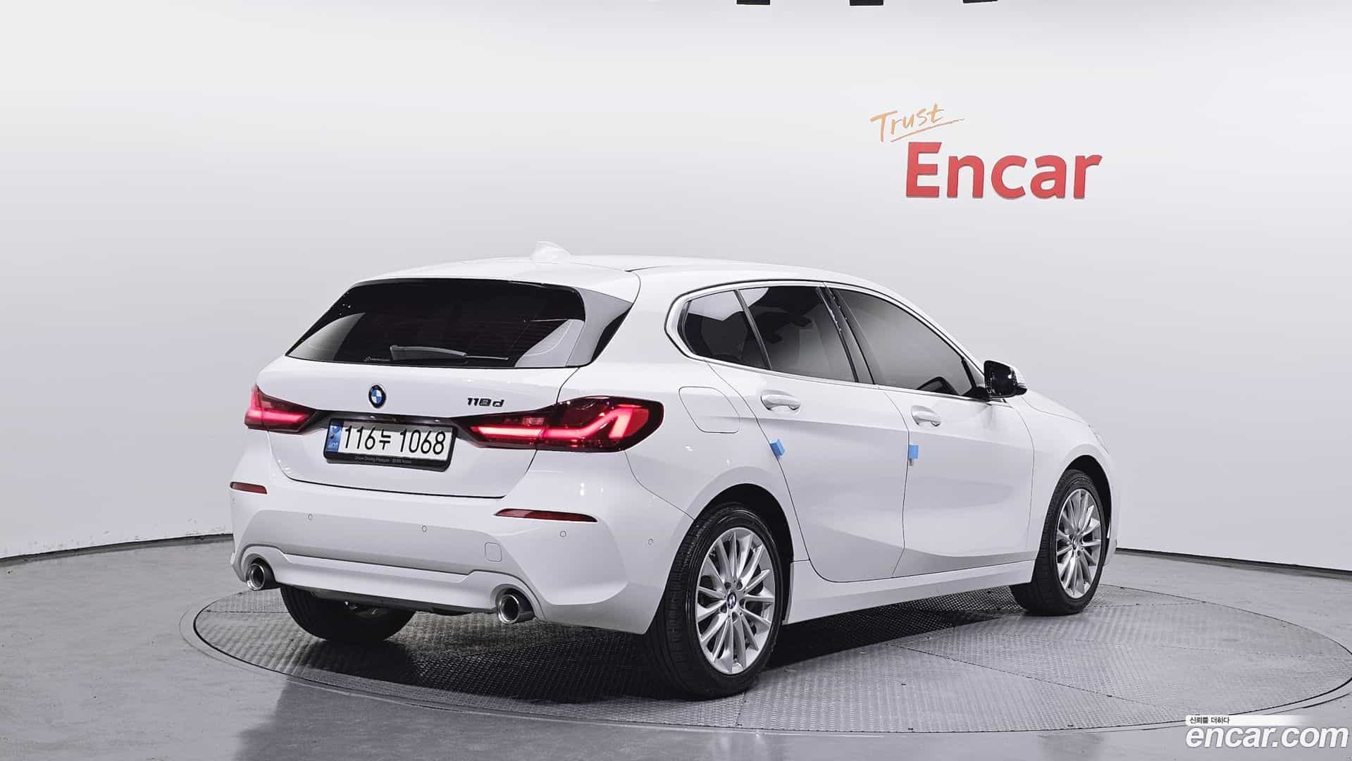 1-Series BMW 2021.3-OUTER-002