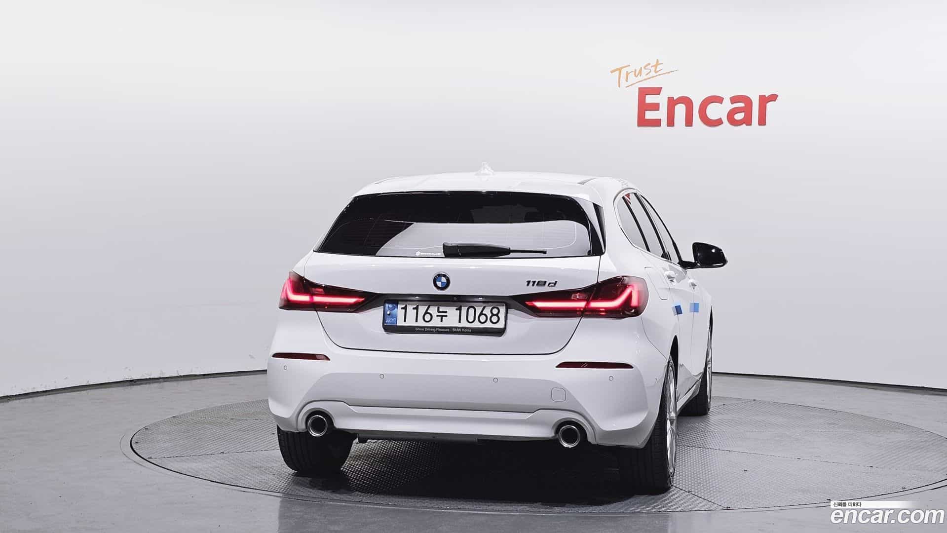 1-Series BMW 2021.3-OUTER-004