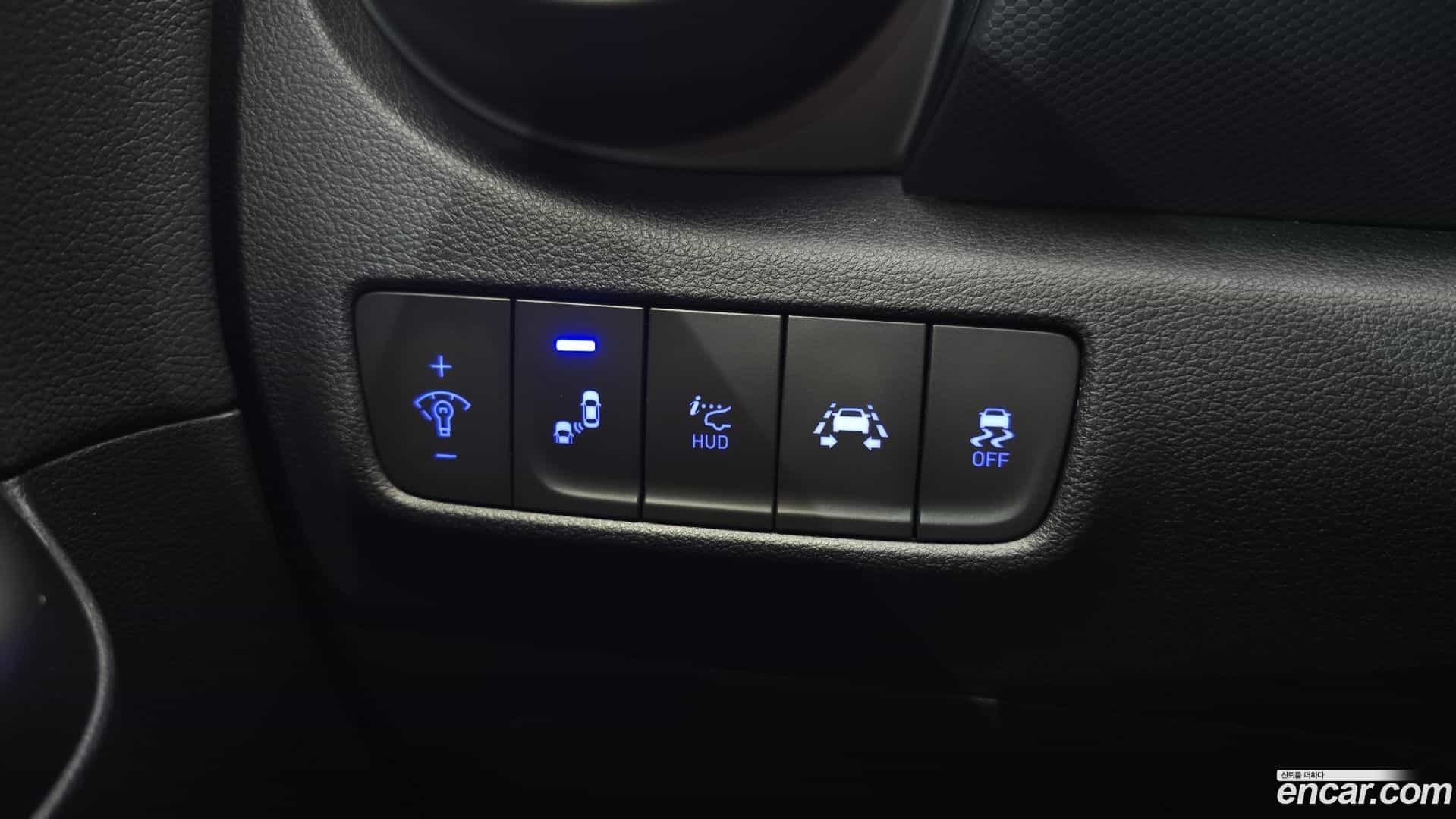 Kona Hyundai 2018.6-OPTION-022