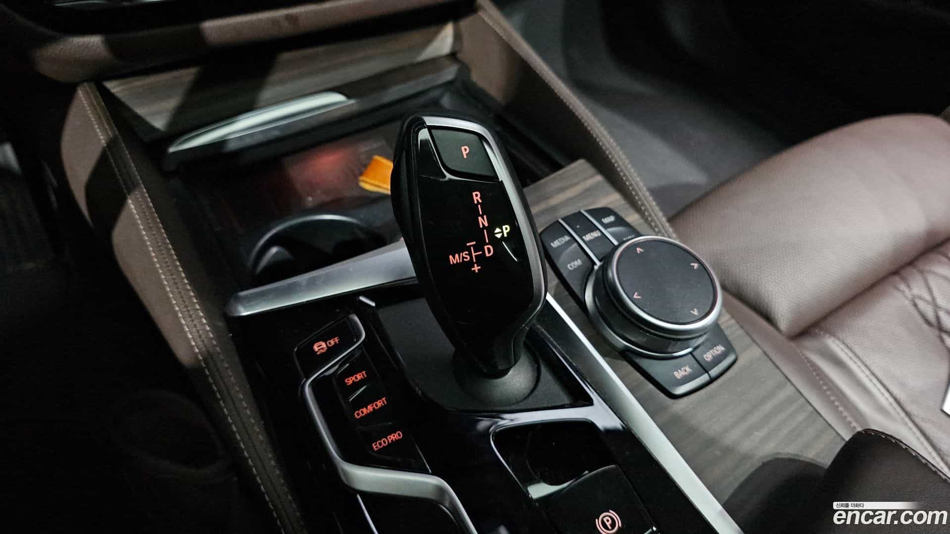 5-Series BMW 2020.11-INNER-009