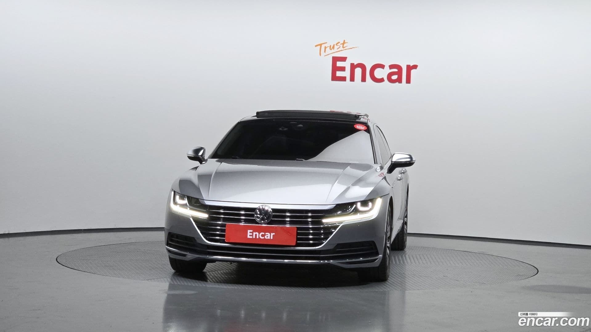 Main__Slider__Photo:Arteon Volkswagen 2019.7-2