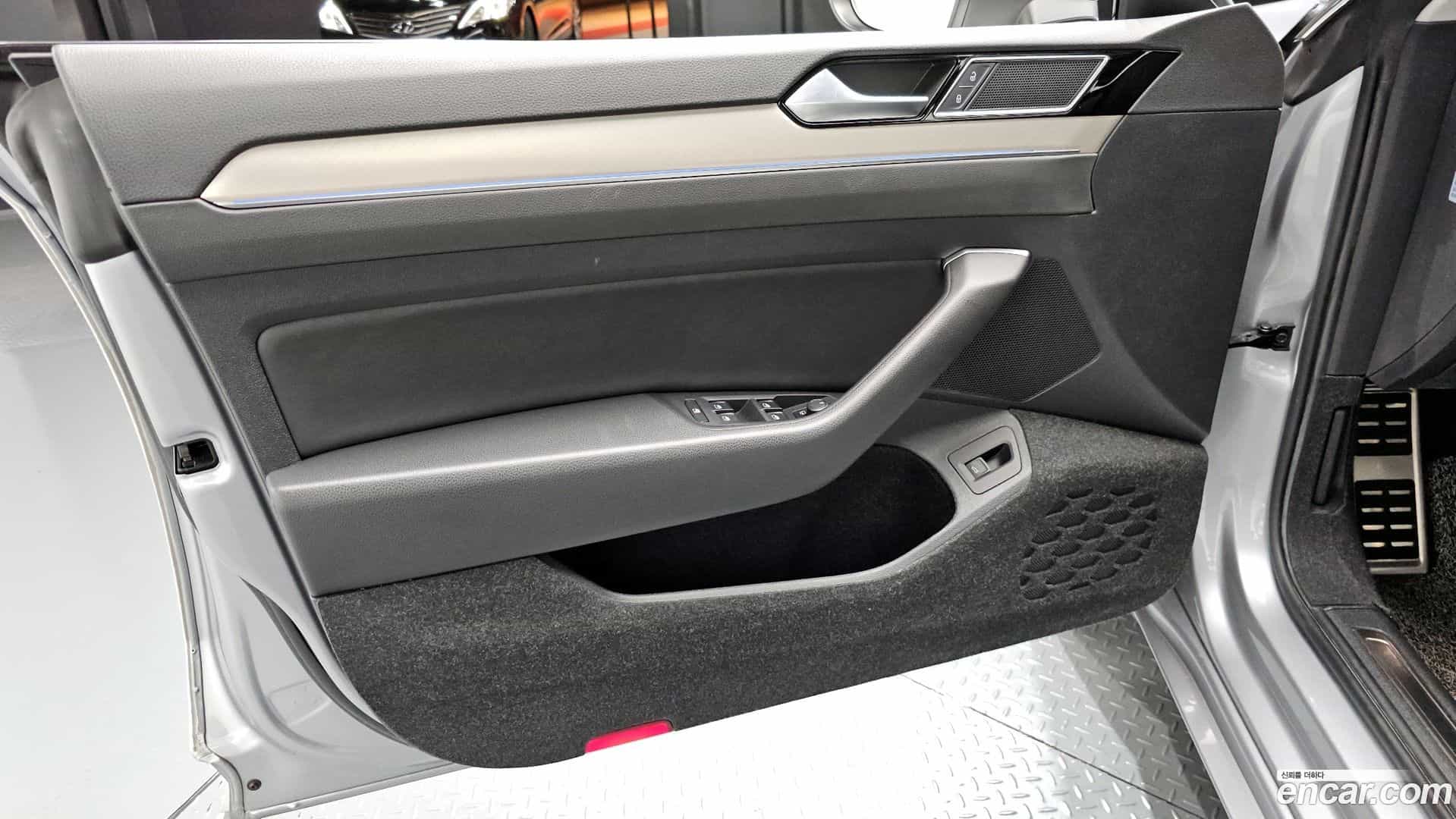 Arteon Volkswagen 2019.7-INNER-034