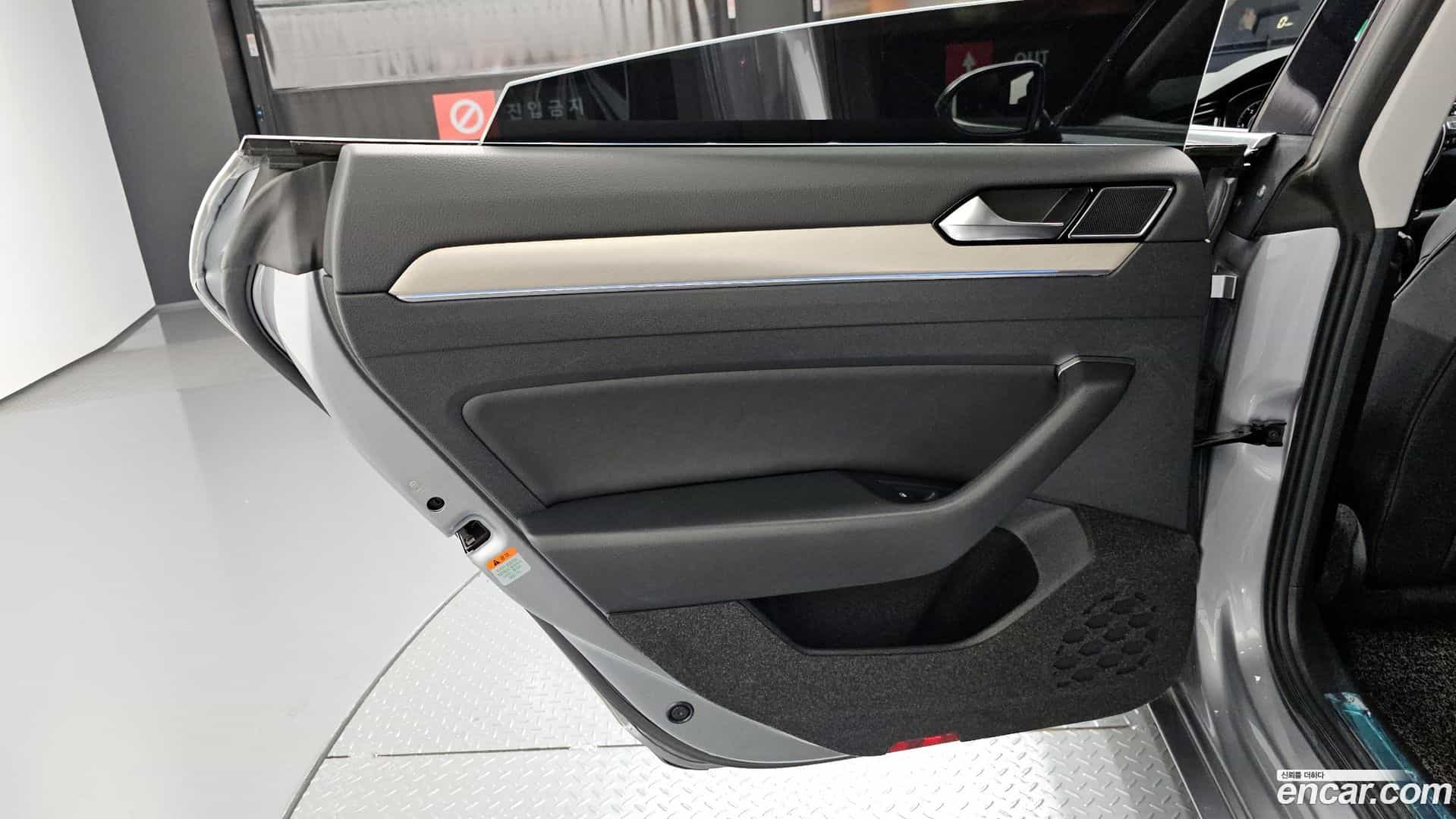 Arteon Volkswagen 2019.7-INNER-035