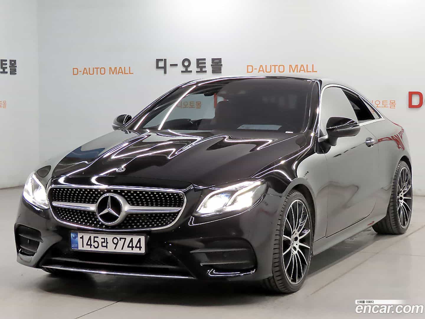 E-Class Mercedes-Benz 2018.10-OUTER-001