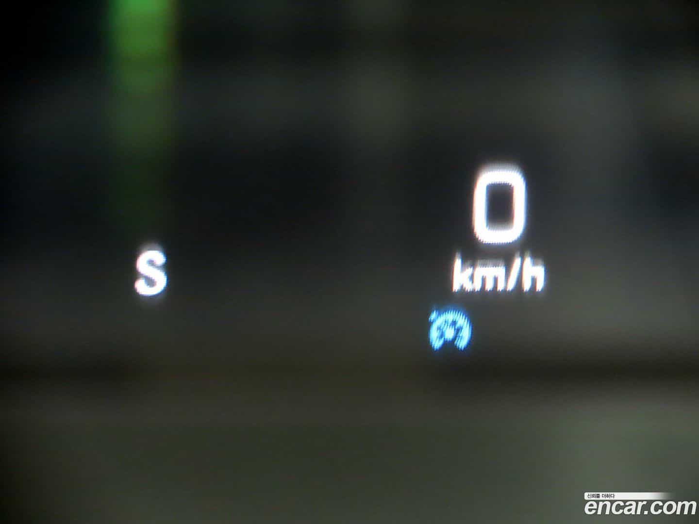 E-Class Mercedes-Benz 2018.10-OPTION-021