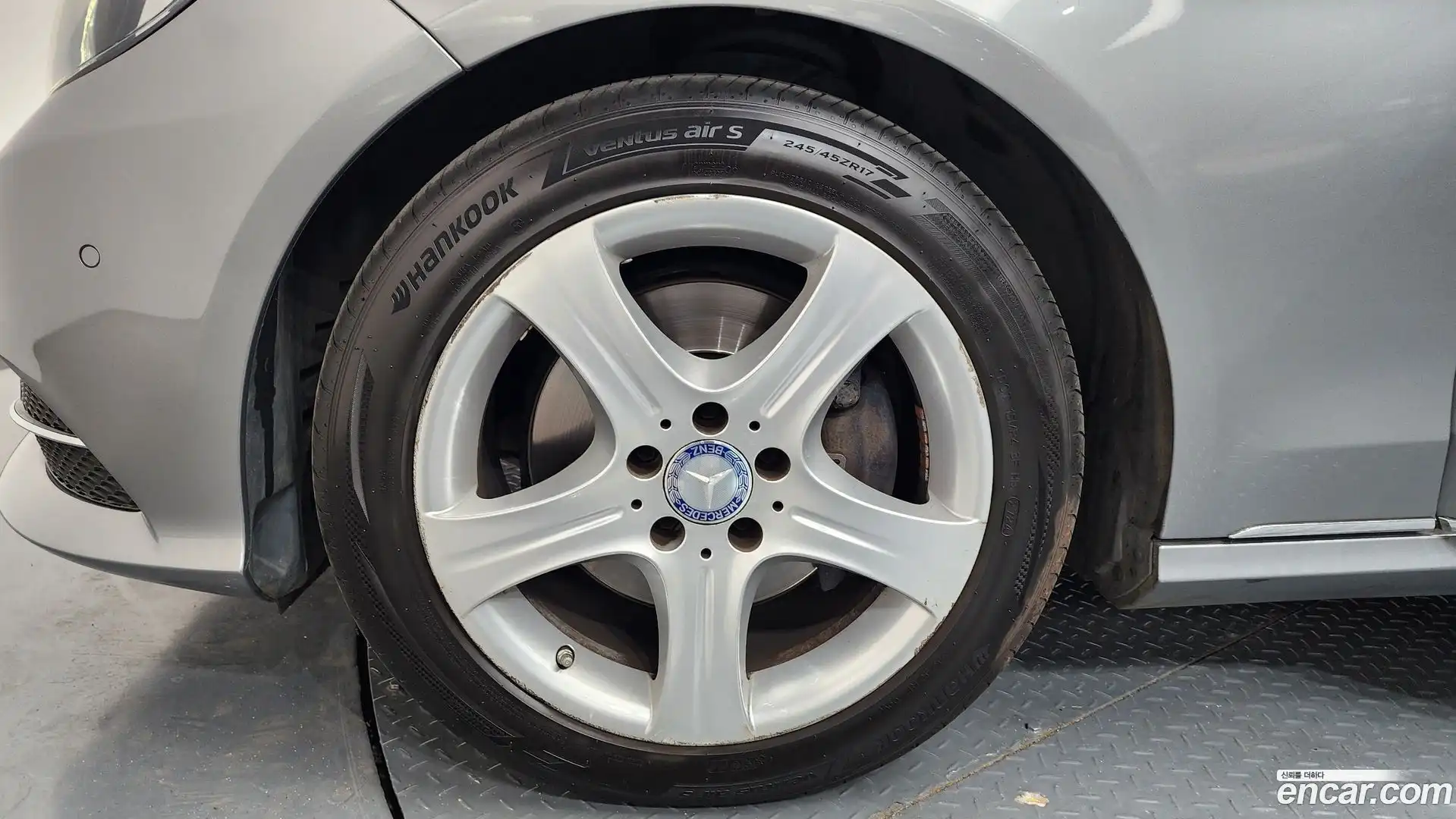 E-Class Mercedes-Benz 2014.3-OUTER-005