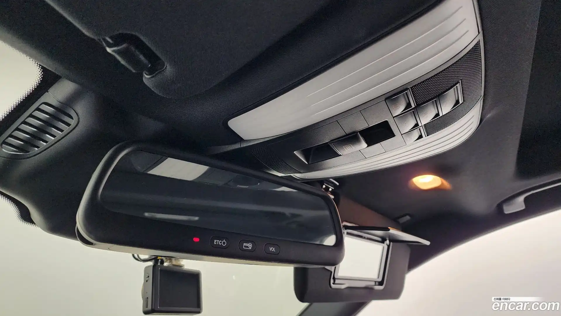 E-Class Mercedes-Benz 2014.3-OPTION-024