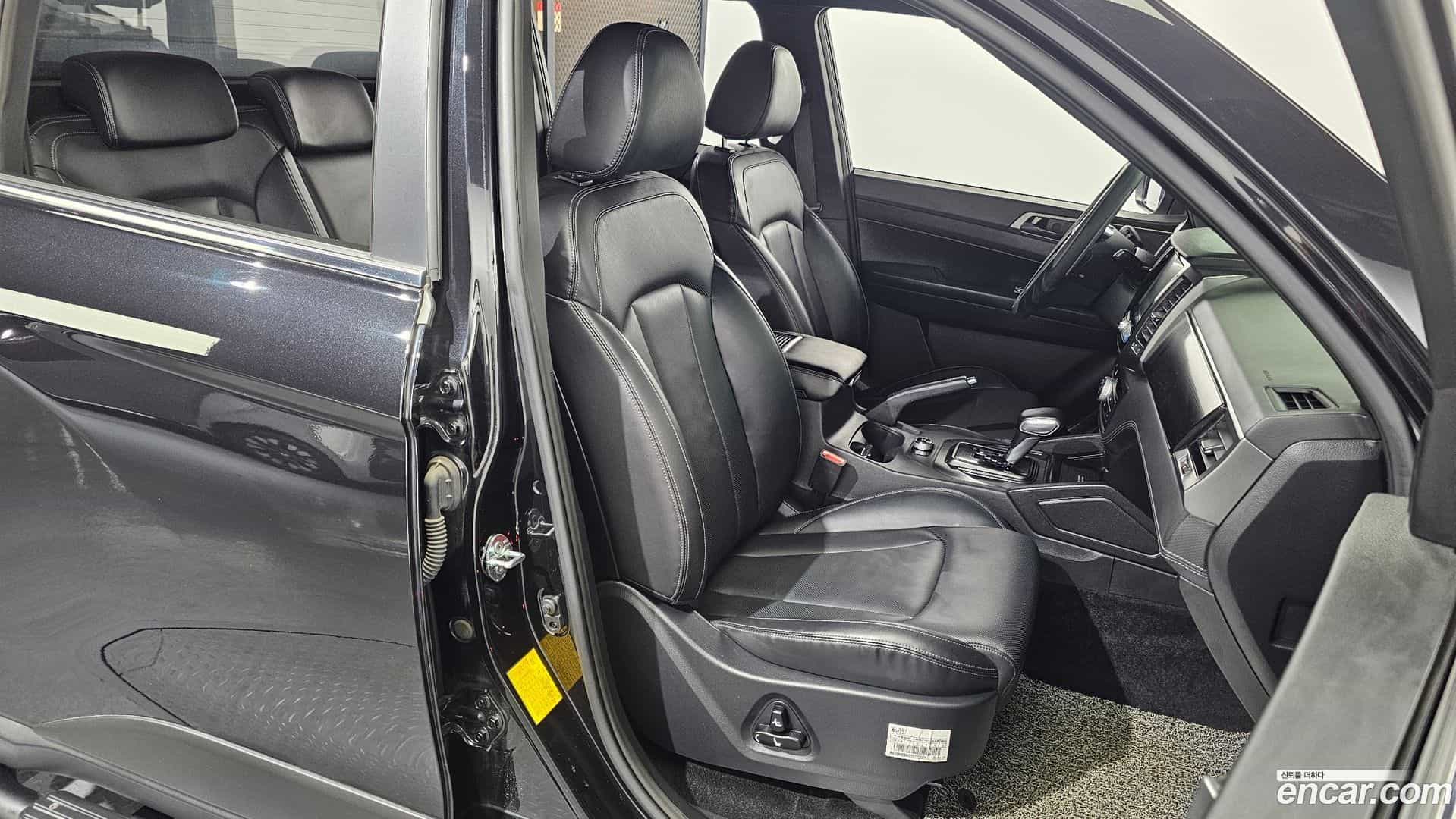 Rexton KG Mobility 2022.0-OPTION-016