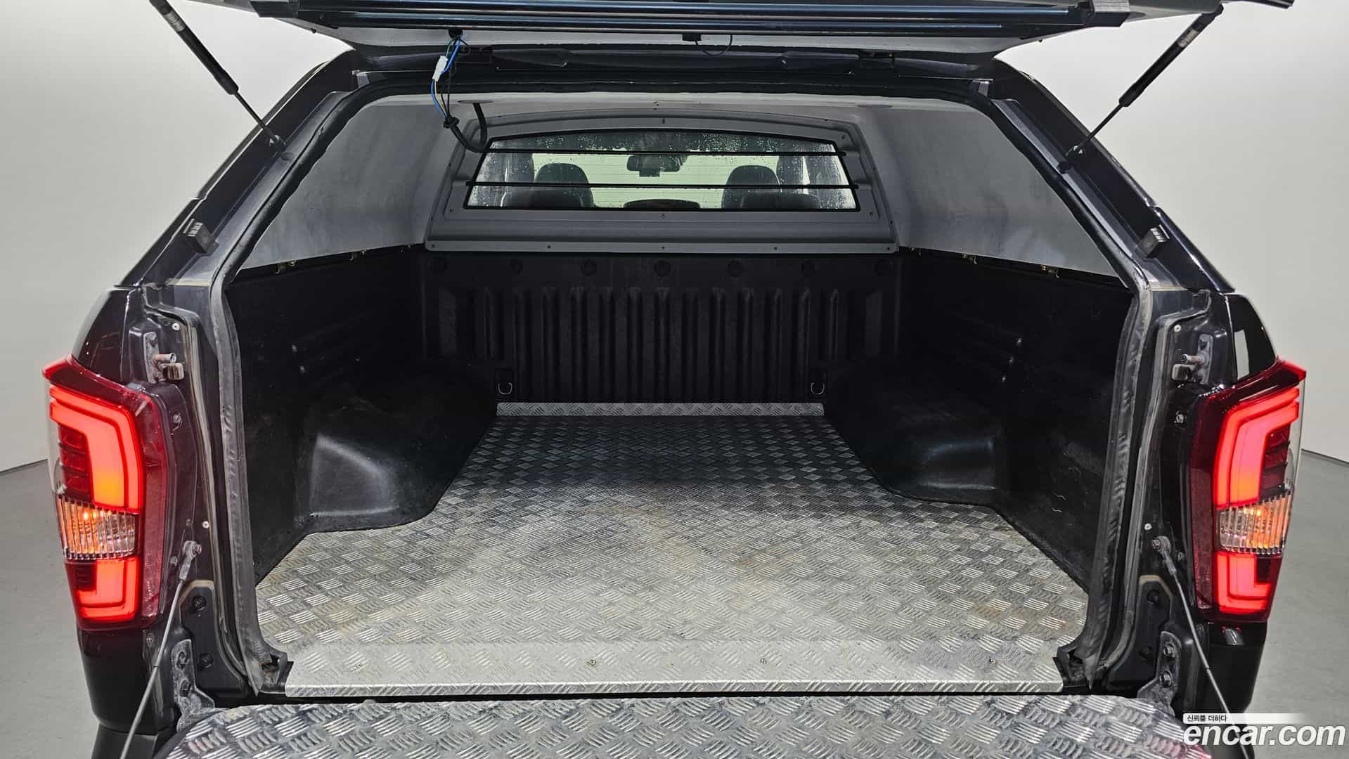 Rexton KG Mobility 2022.0-OPTION-048