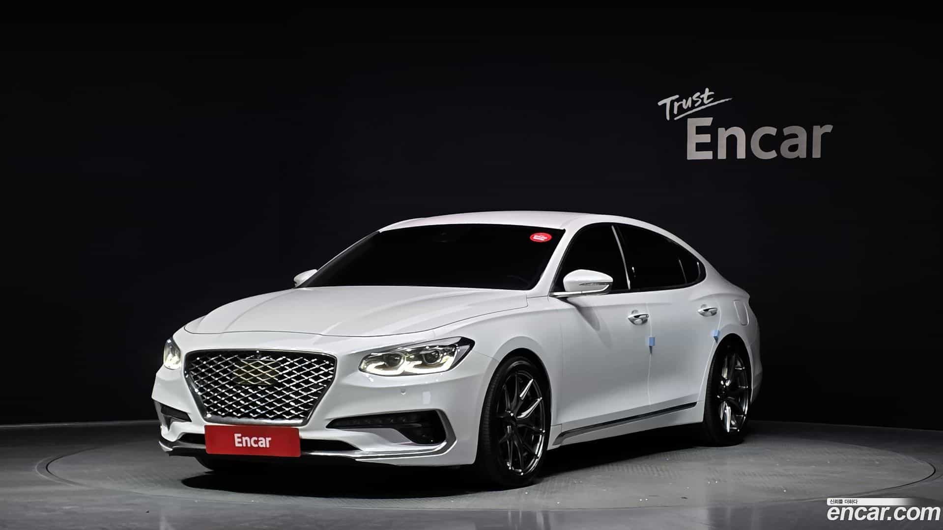 Grandeur Hyundai 2017.9-OUTER-001