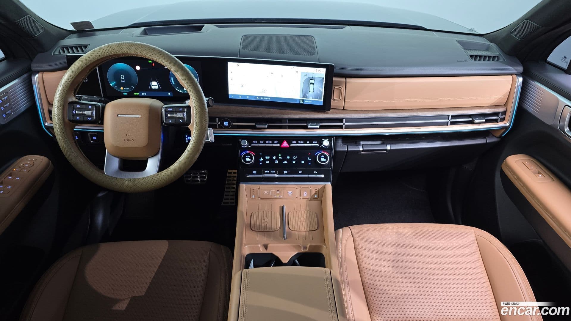 Main__Slider__Photo:Santafe Hyundai 2023.10-6