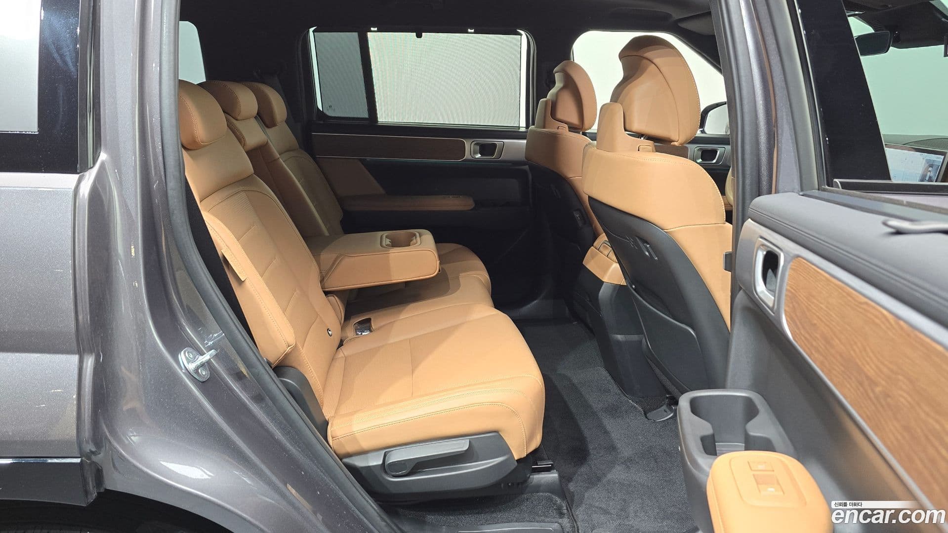 Main__Slider__Photo:Santafe Hyundai 2023.10-11
