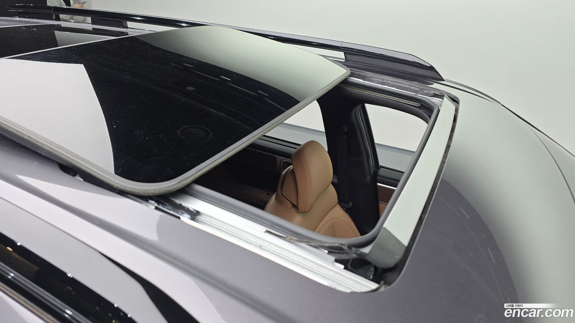 Main__Slider__Photo:Santafe Hyundai 2023.10-16