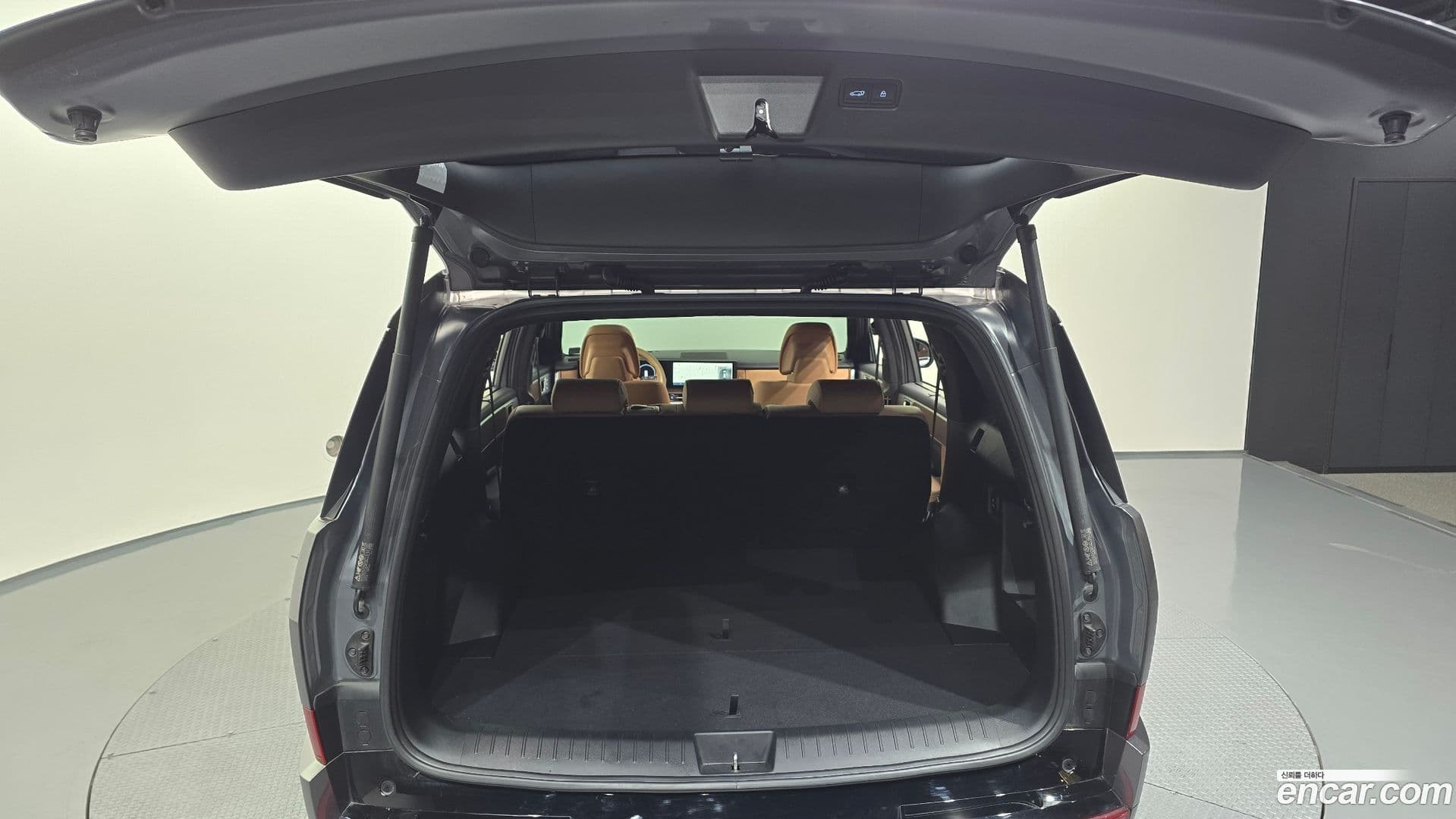 Main__Slider__Photo:Santafe Hyundai 2023.10-19