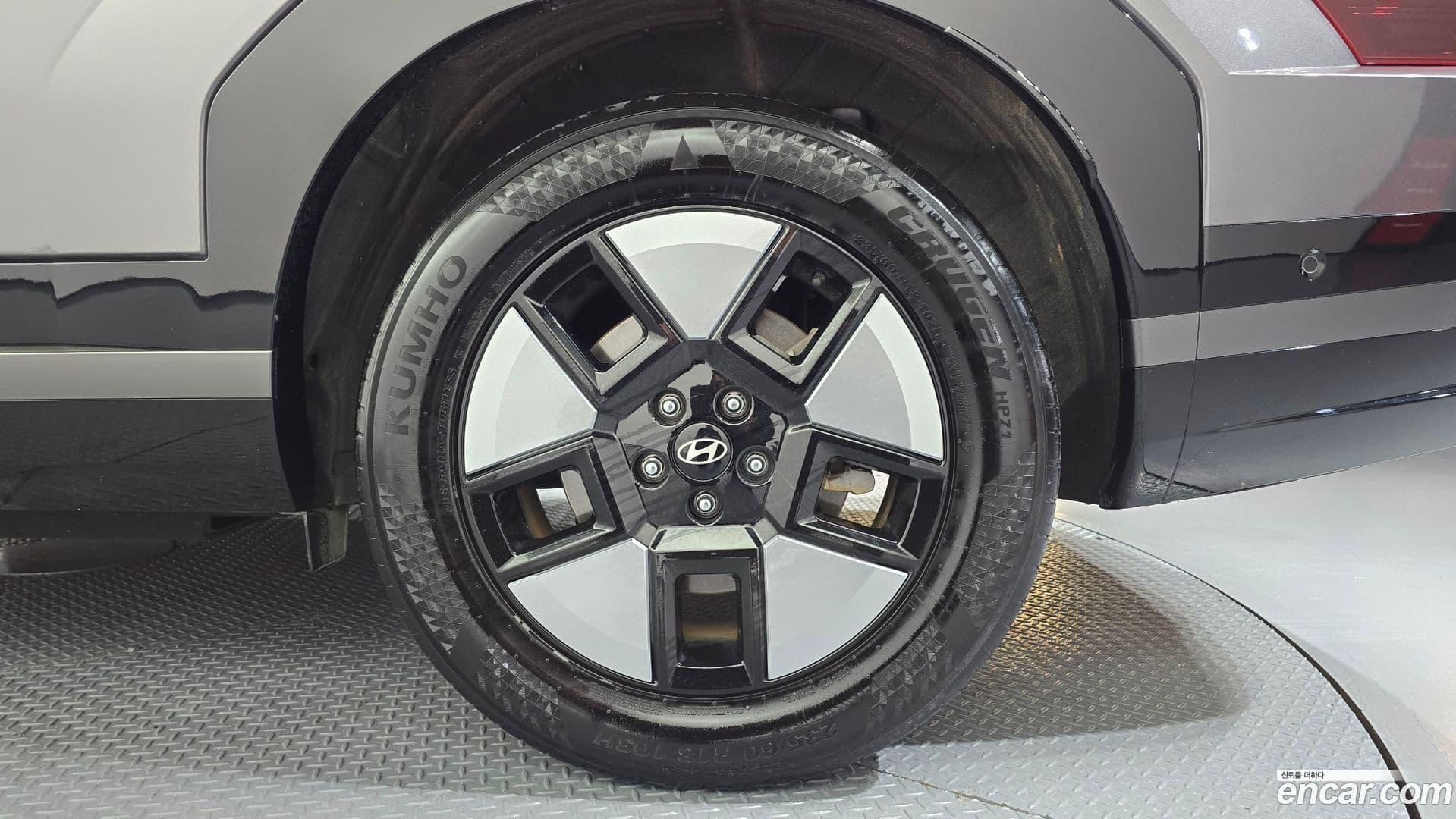 Main__Slider__Photo:Santafe Hyundai 2023.10-20