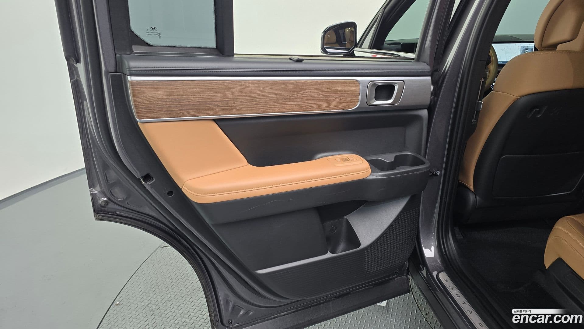 Main__Slider__Photo:Santafe Hyundai 2023.10-24