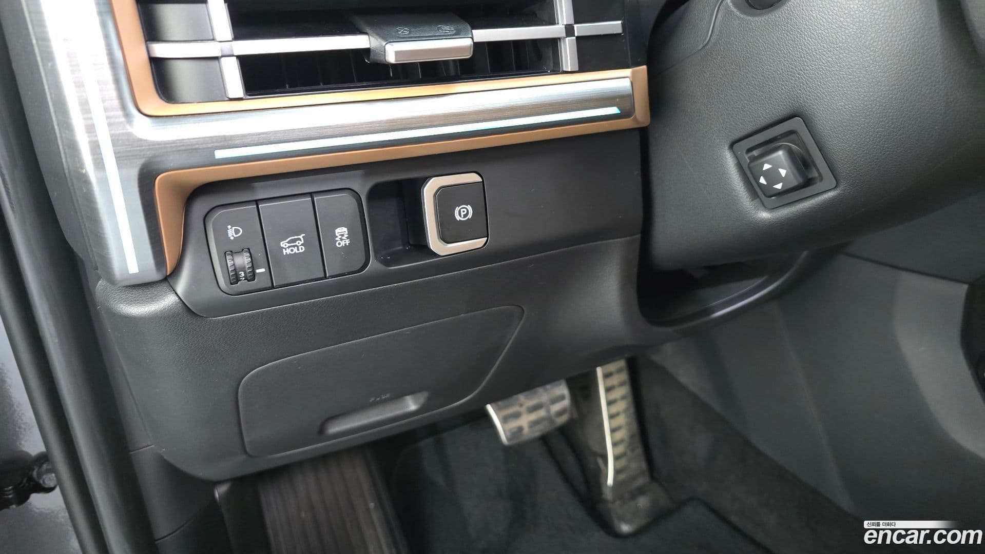 Main__Slider__Photo:Santafe Hyundai 2023.10-27