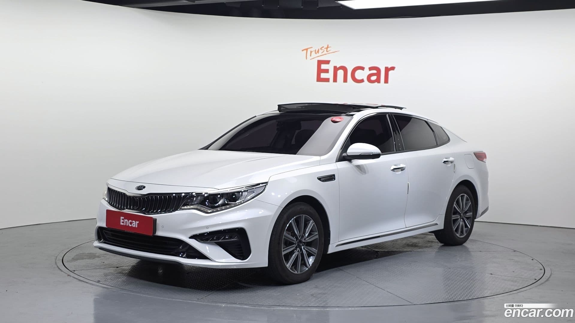 Main__Slider__Photo:K5 Kia 2018.4-0