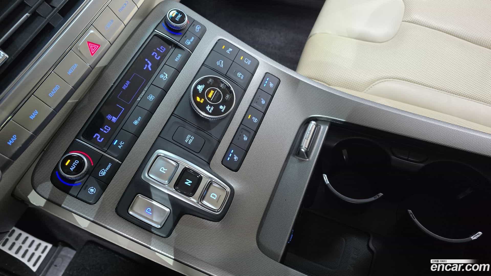 Palisade Hyundai 2022.1-INNER-009