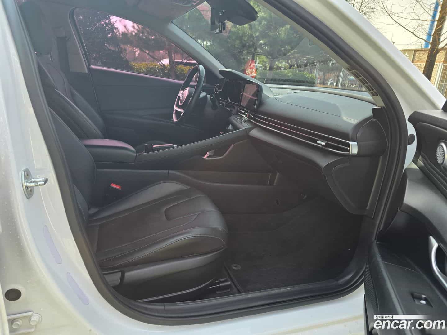 AVANTE Hyundai 2020.6-INNER-008