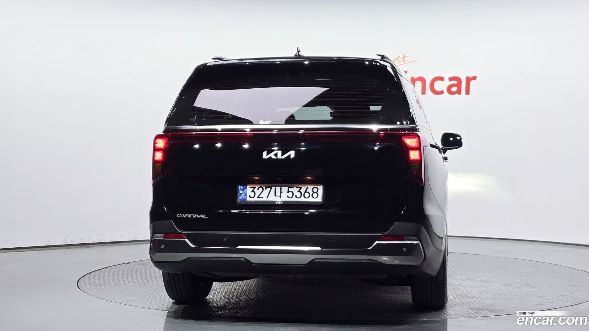 Main__Slider__Photo:Canival Kia 2025.5-3