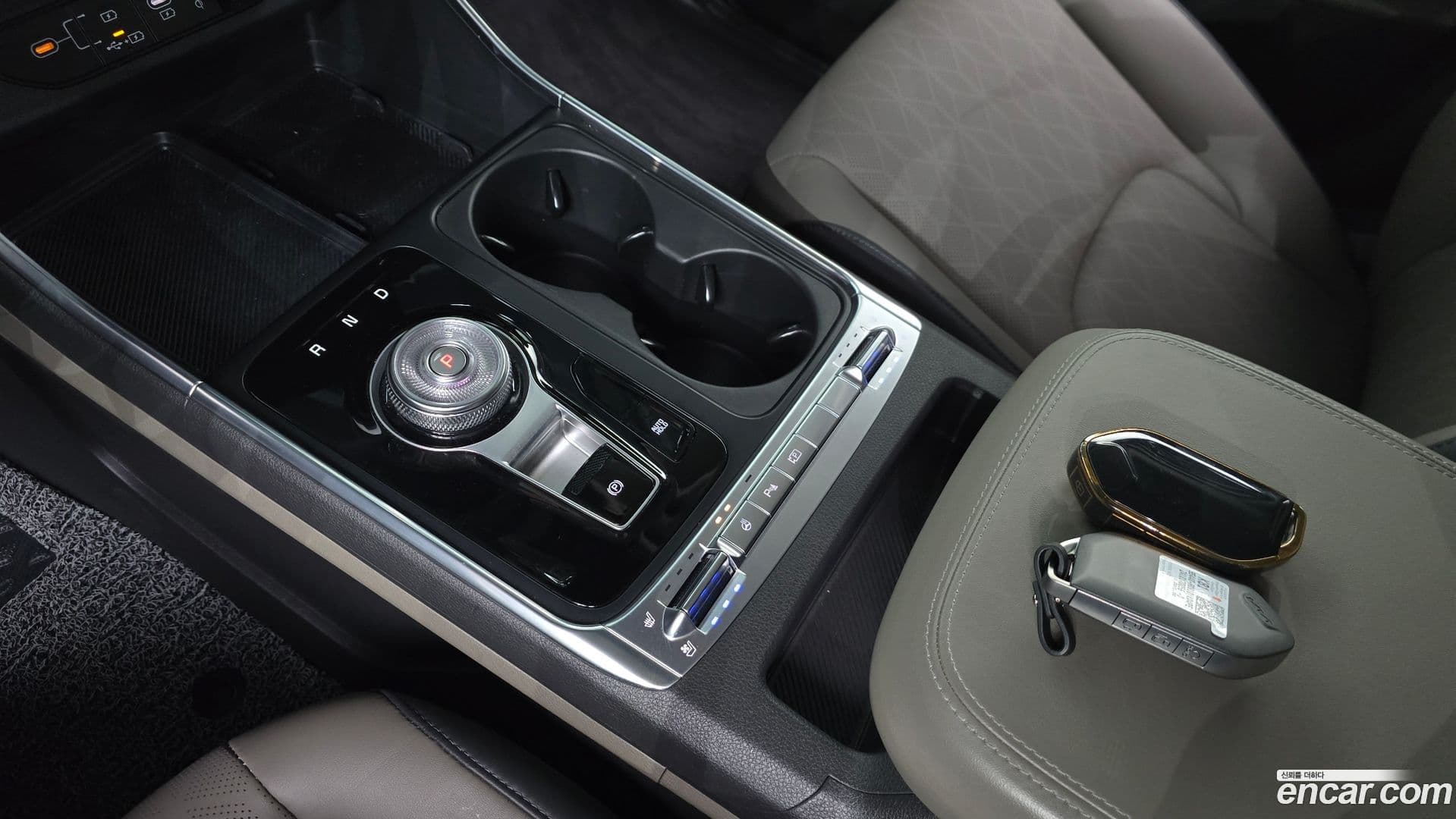 Main__Slider__Photo:Canival Kia 2025.5-8
