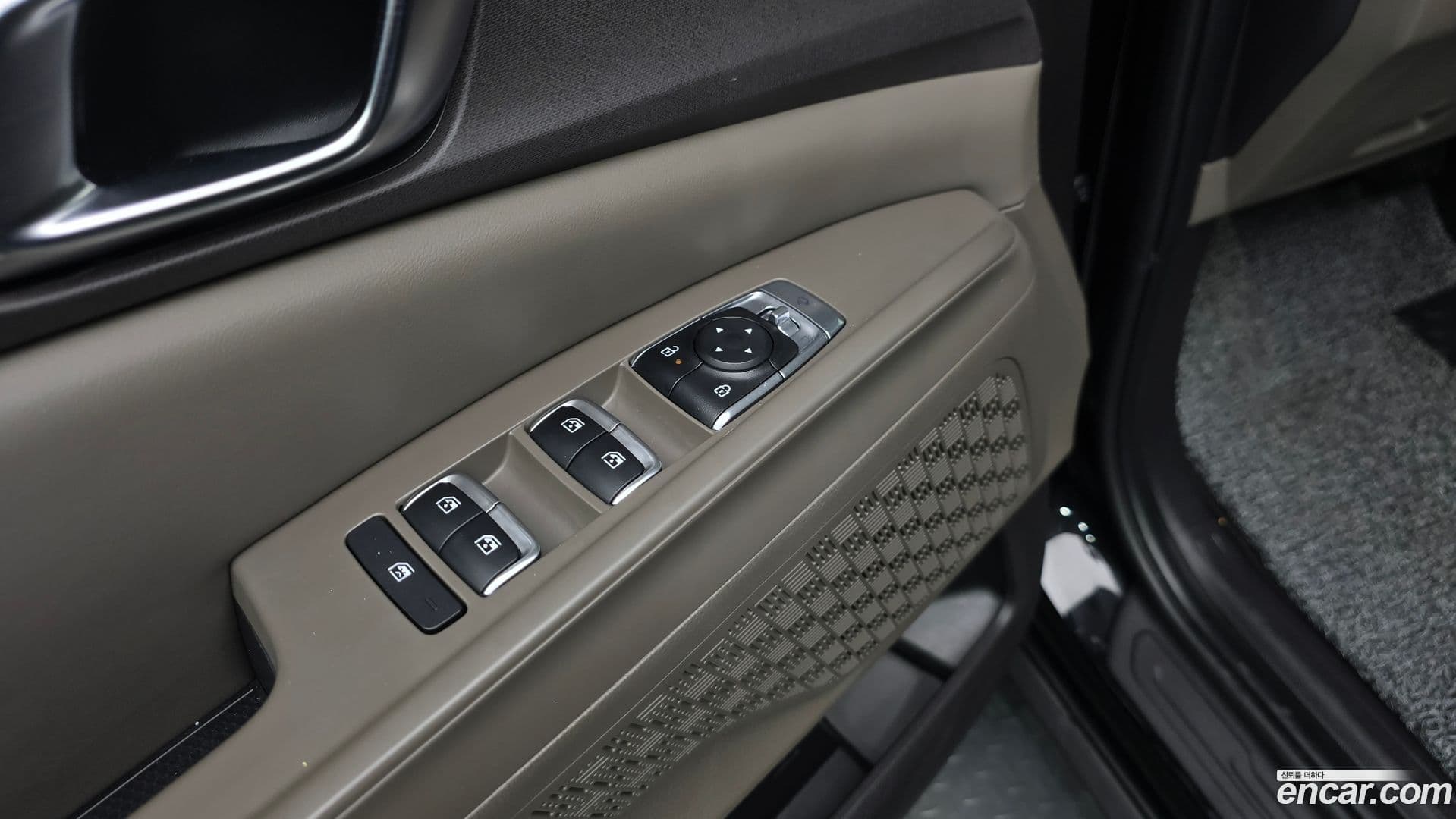 Main__Slider__Photo:Canival Kia 2025.5-14