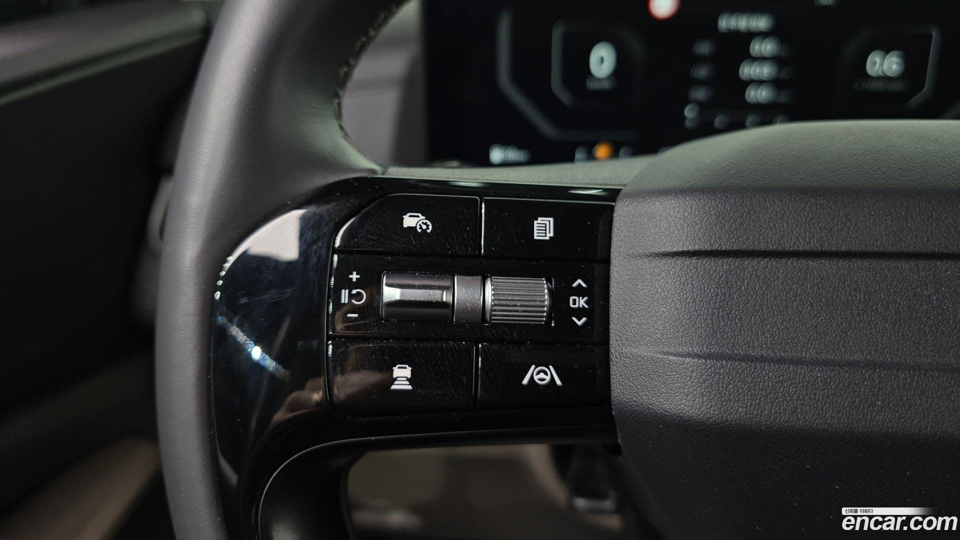 Main__Slider__Photo:Canival Kia 2025.5-17