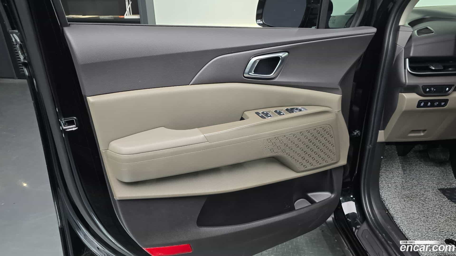 Canival Kia 2025.5-INNER-034