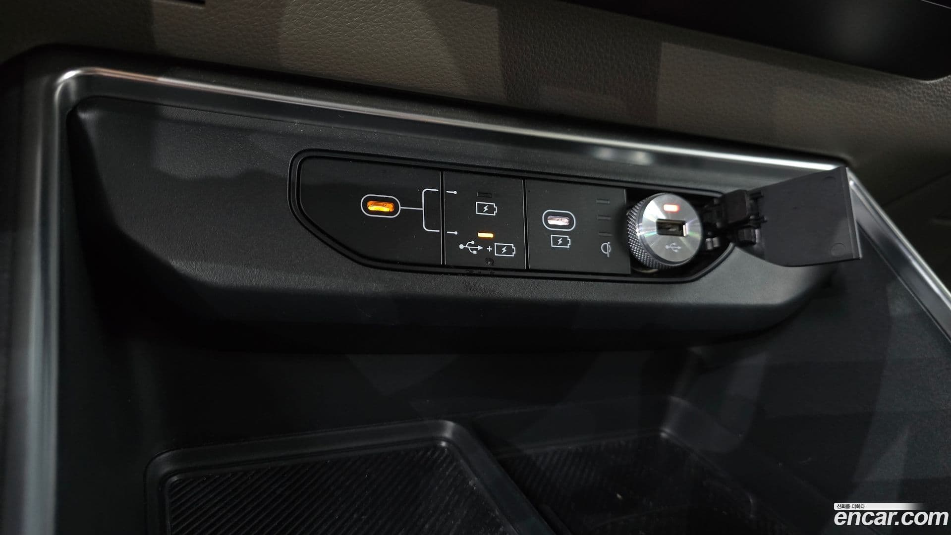 Main__Slider__Photo:Canival Kia 2025.5-27