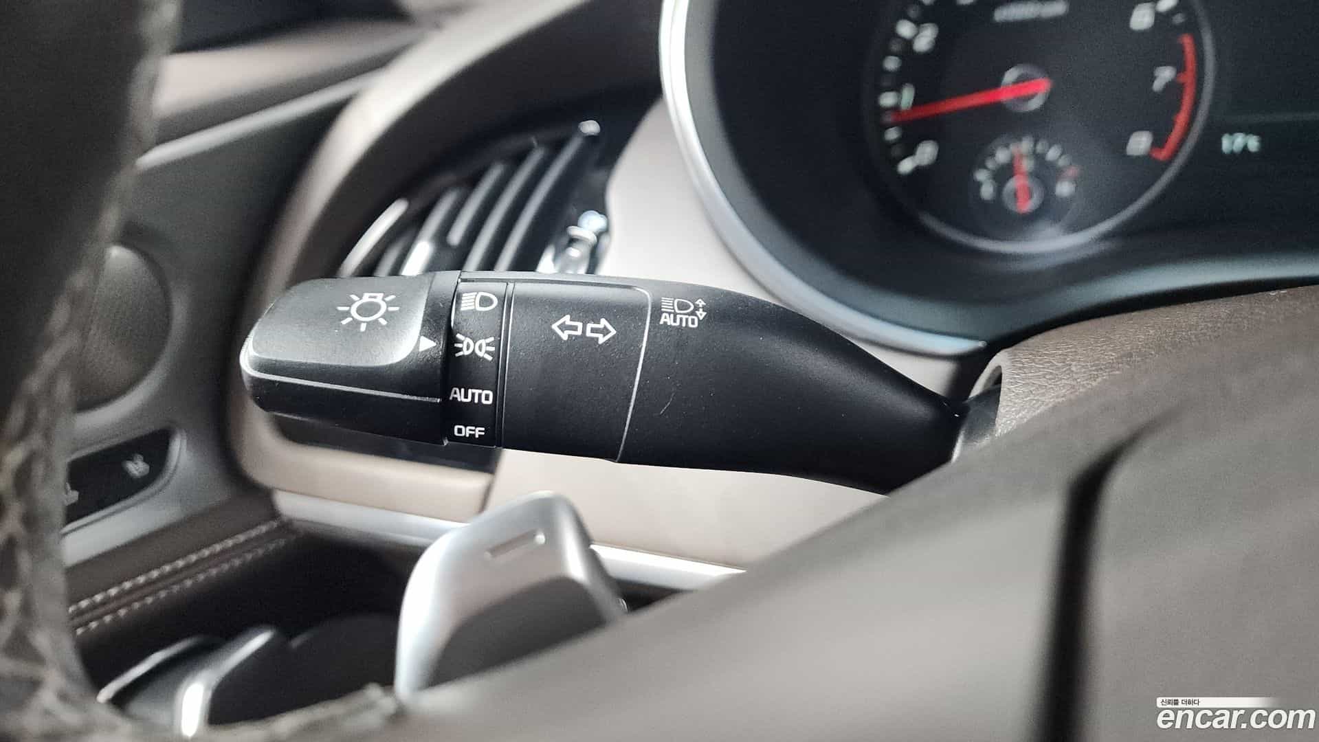 Stinger Kia 2020.8-OPTION-051