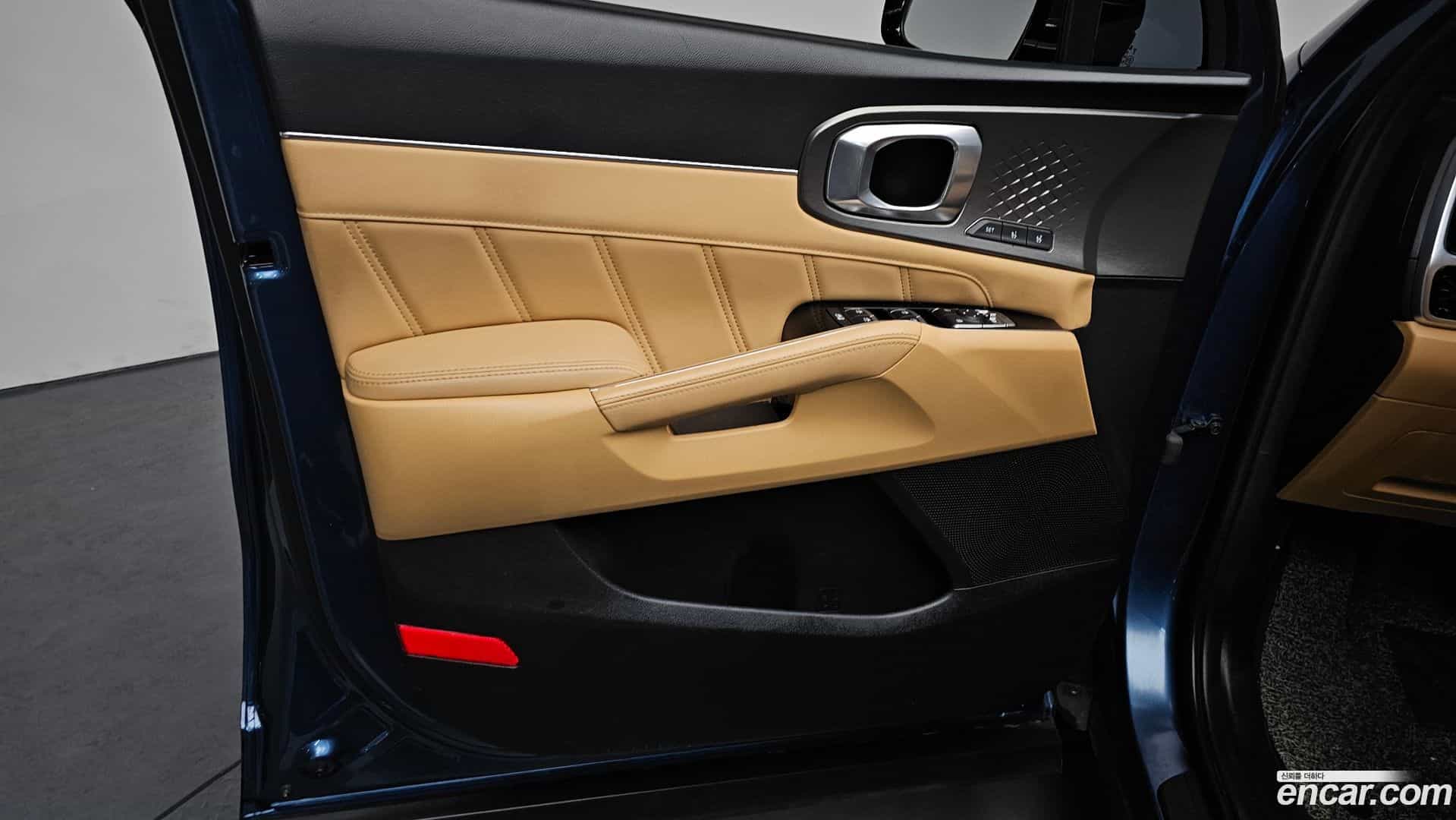 Sorento Kia 2021.6-INNER-034