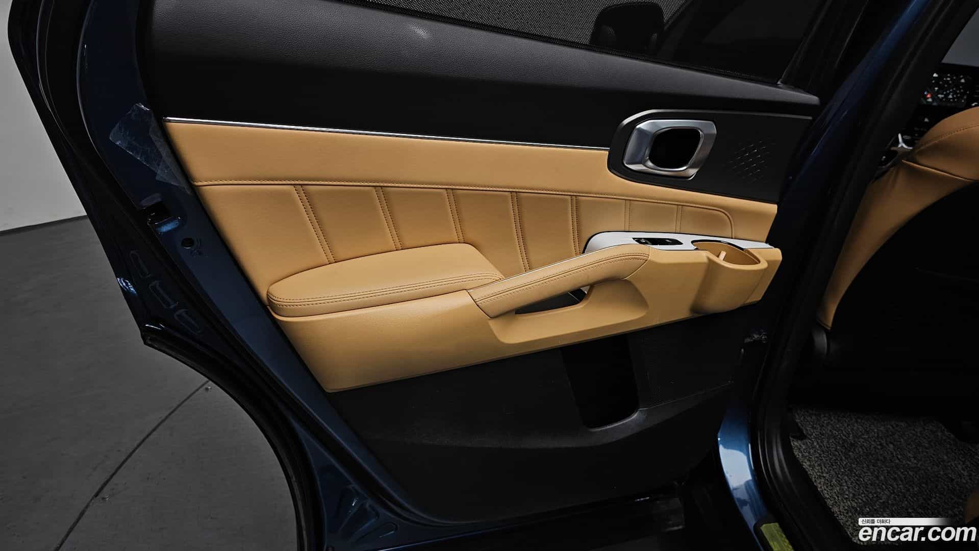 Sorento Kia 2021.6-INNER-035