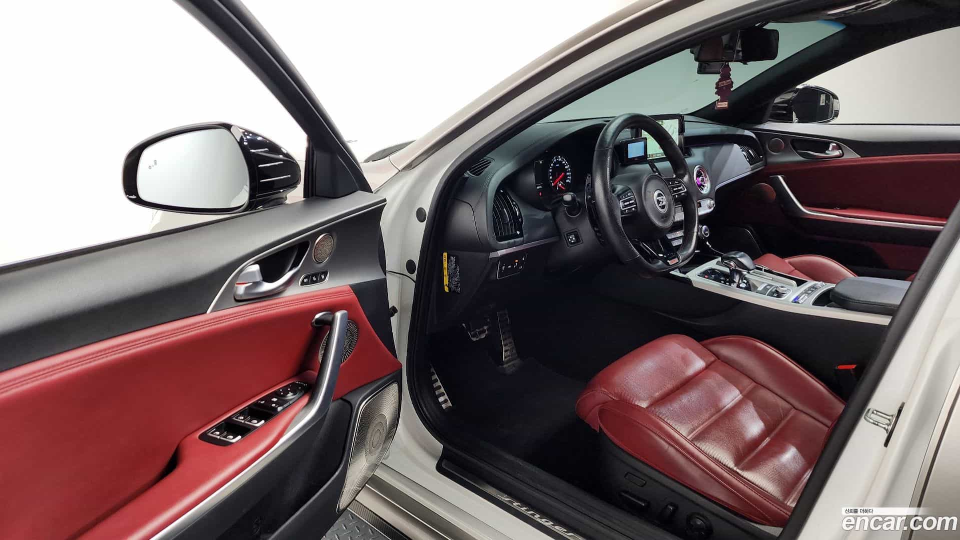 Stinger Kia 2018.5-INNER-010
