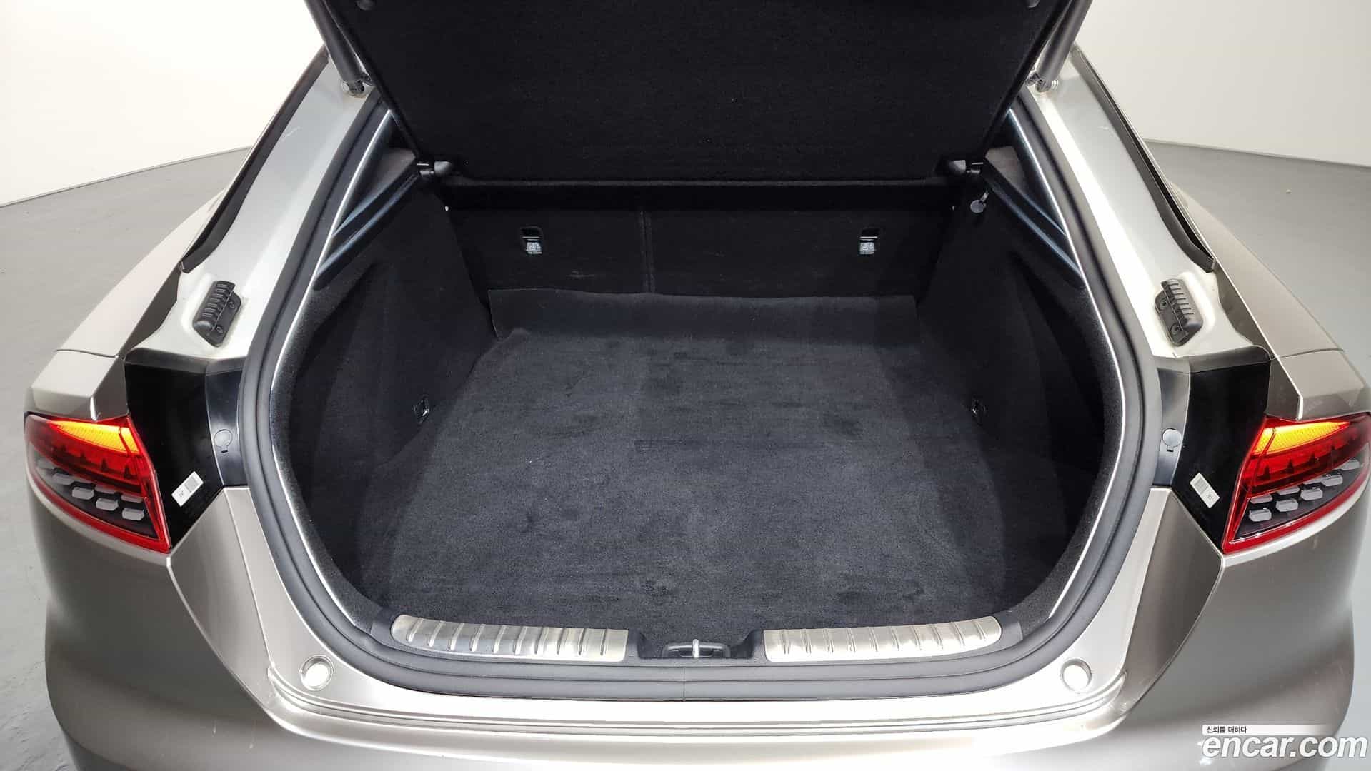 Stinger Kia 2018.5-OPTION-024