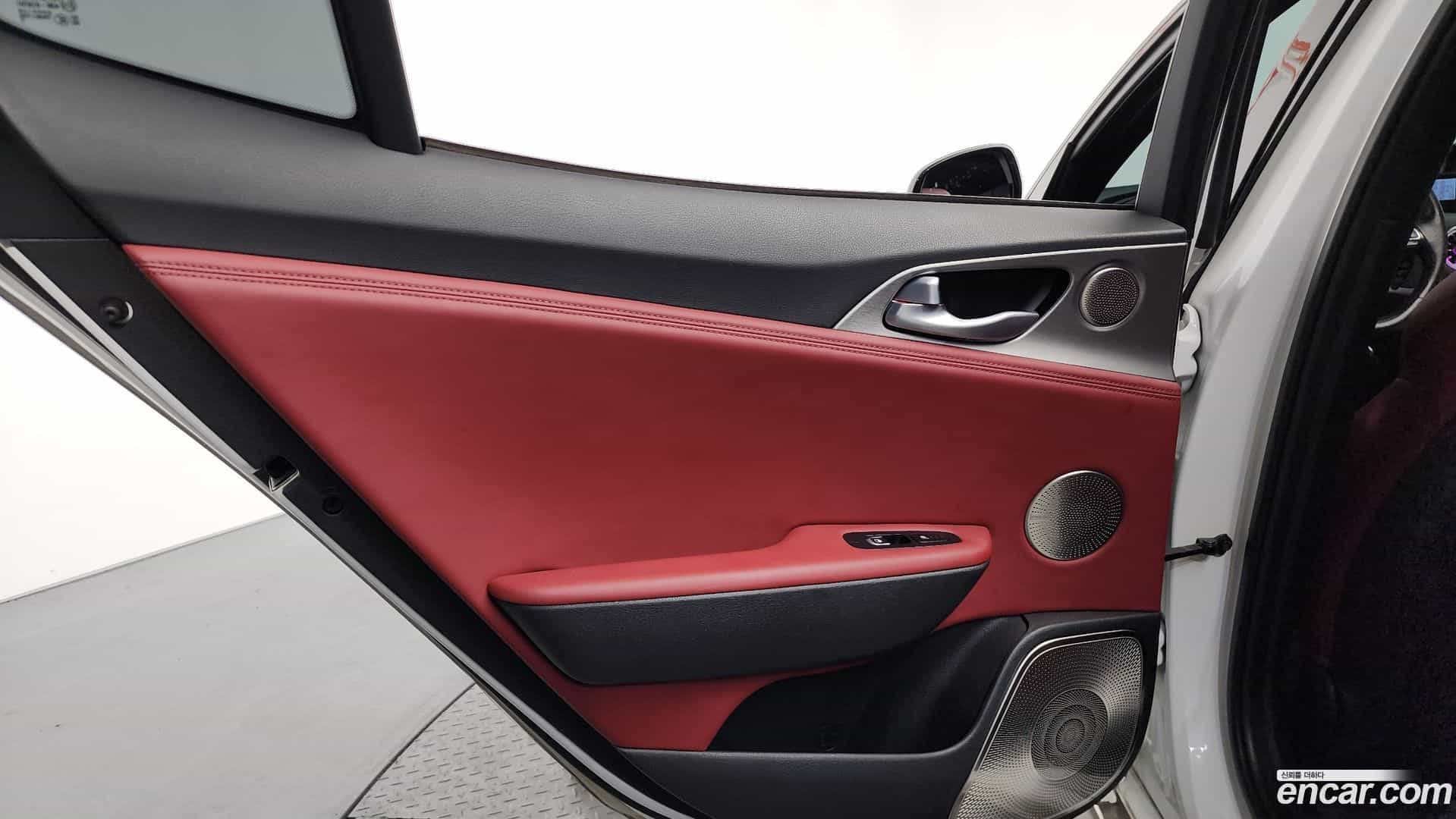 Stinger Kia 2018.5-INNER-035