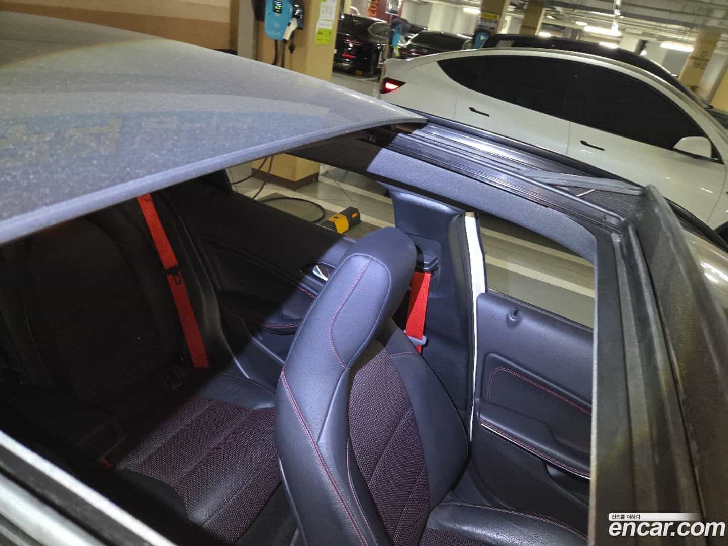 GLA-Class Mercedes-Benz 2017.5-OUTER-005