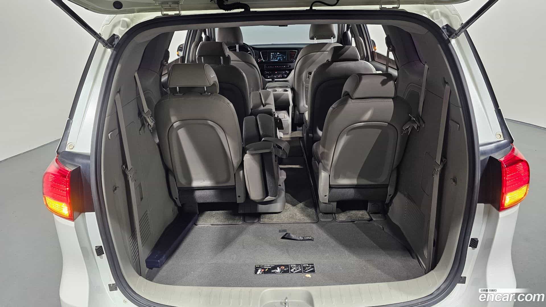 Canival Kia 2017.7-OPTION-043