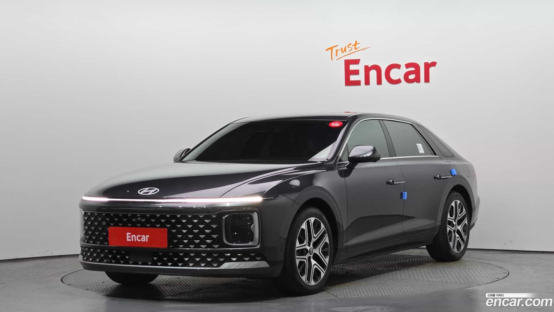 Grandeur Hyundai 2025.10-OUTER-001
