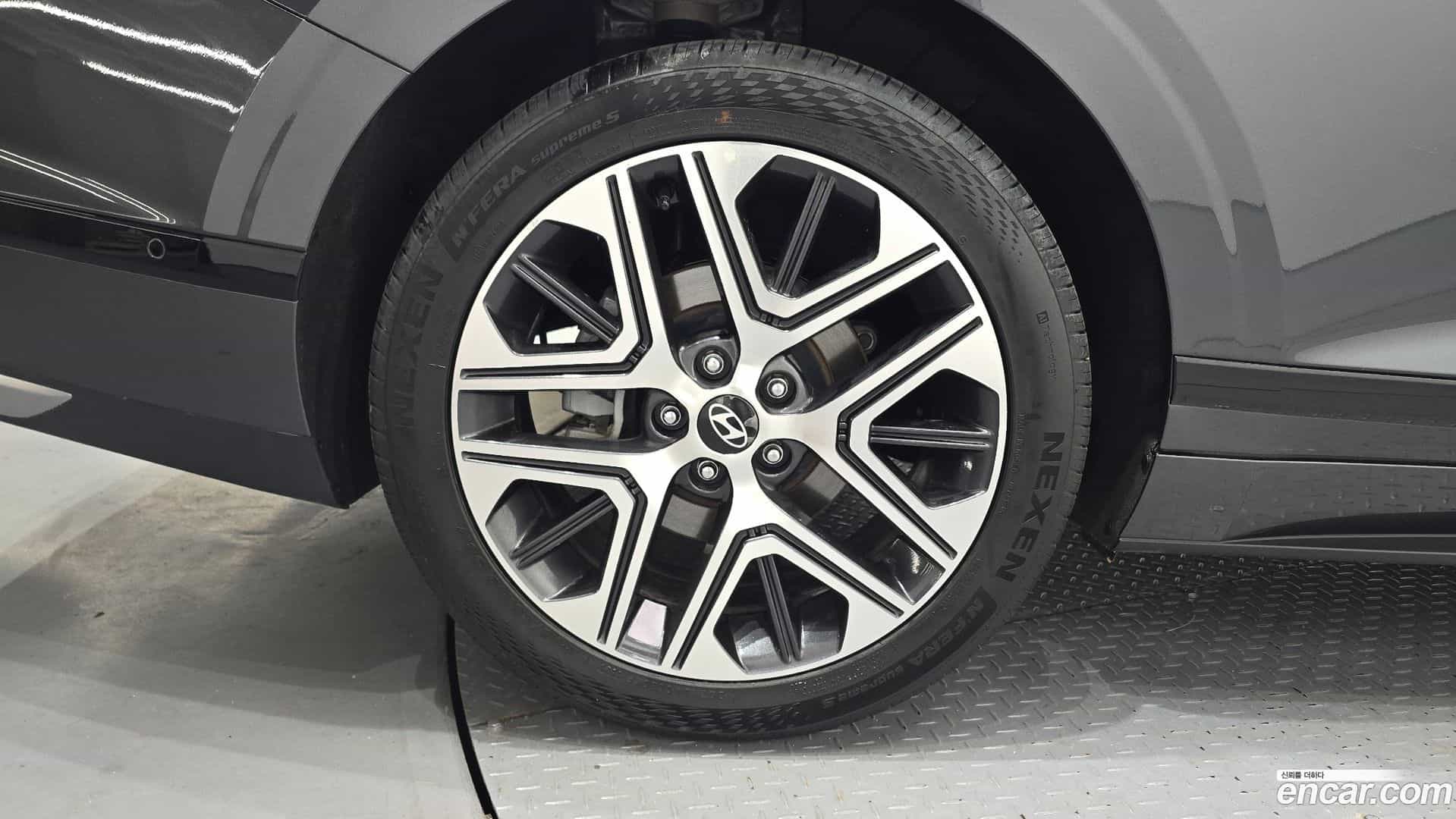 Grandeur Hyundai 2025.10-OUTER-005