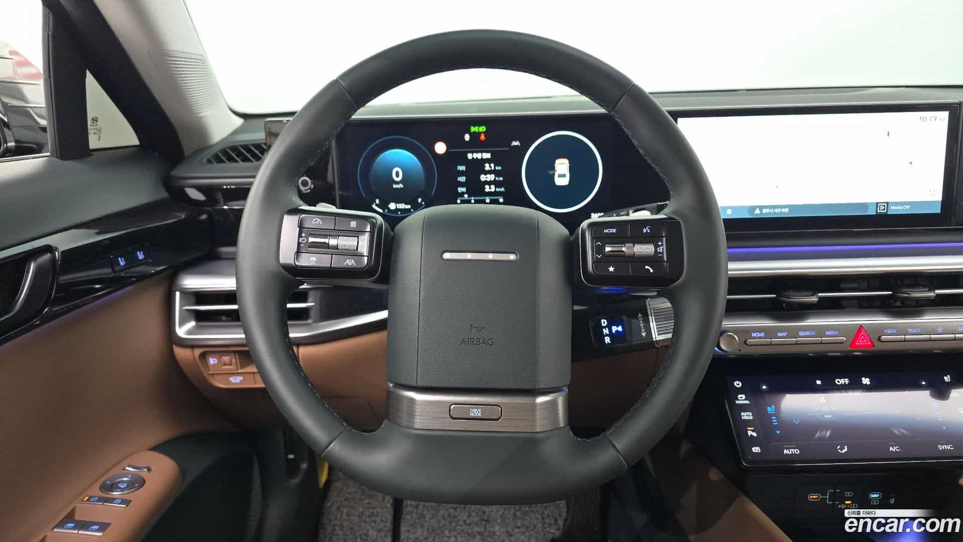 Grandeur Hyundai 2025.10-OPTION-017