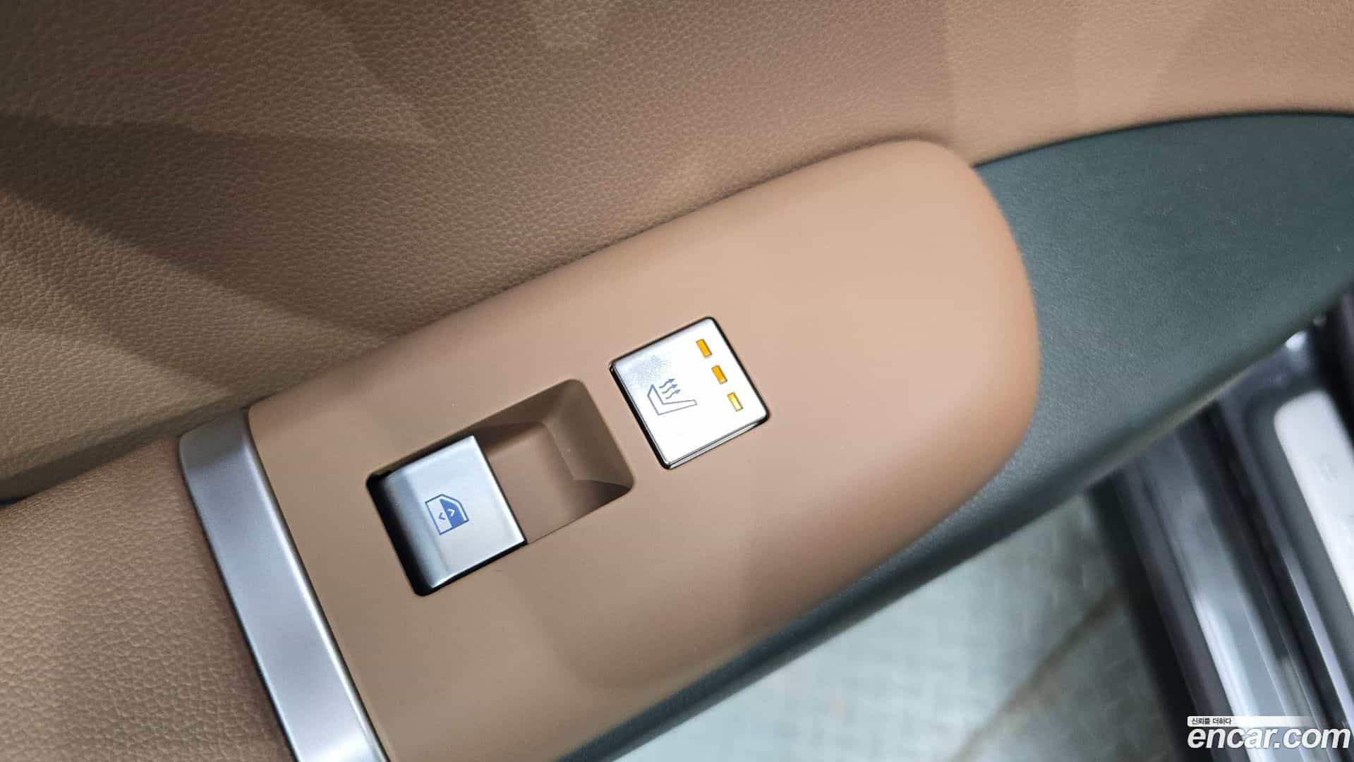 Grandeur Hyundai 2025.10-OPTION-023